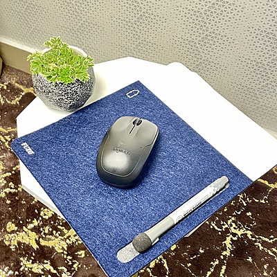 Mouse Pad "Slick", with White Pad & Anti-Skid Base