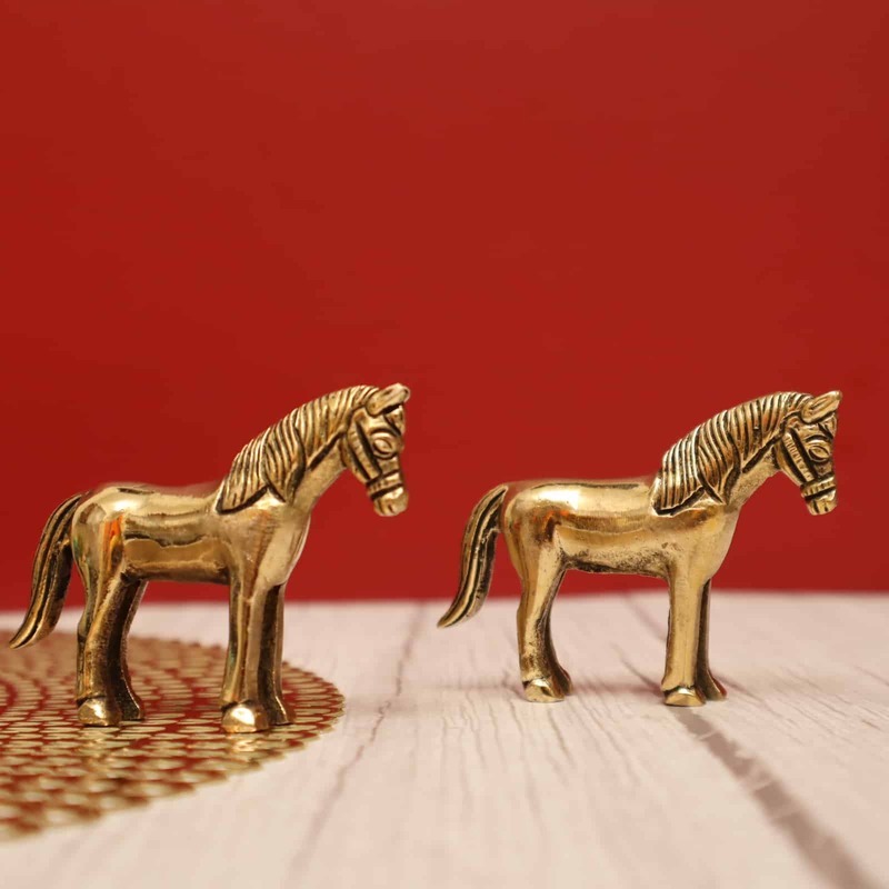 Brass Captivating Horse Set Sculpture - 2.8 Inch Length - Perfect for Horse Lovers and Collectors!