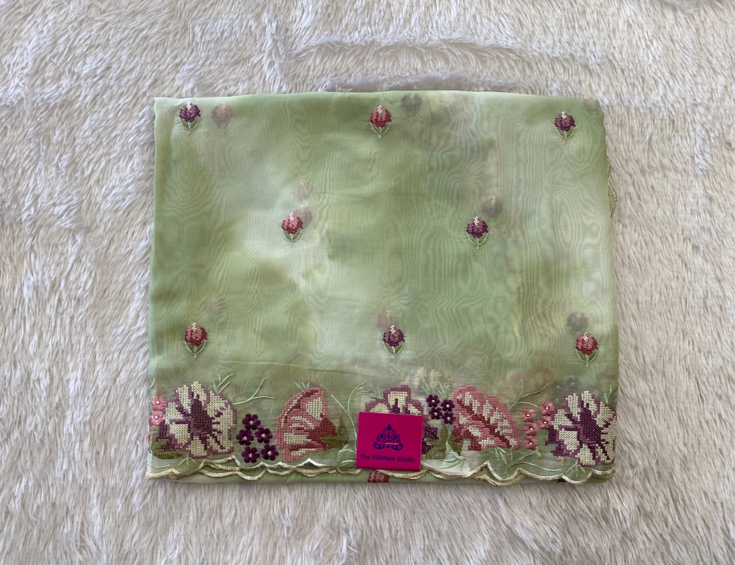 Lydia - The Soft Chiffon Saree in Thread Embroidery SWS72