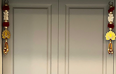 LOTUS HANGING