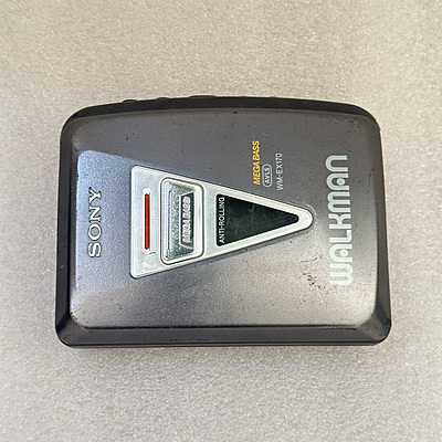 SONY - Stereo Cassette Walkman - WM-EX170 SONY - Stereo Cassette Walkman - WM-EX170