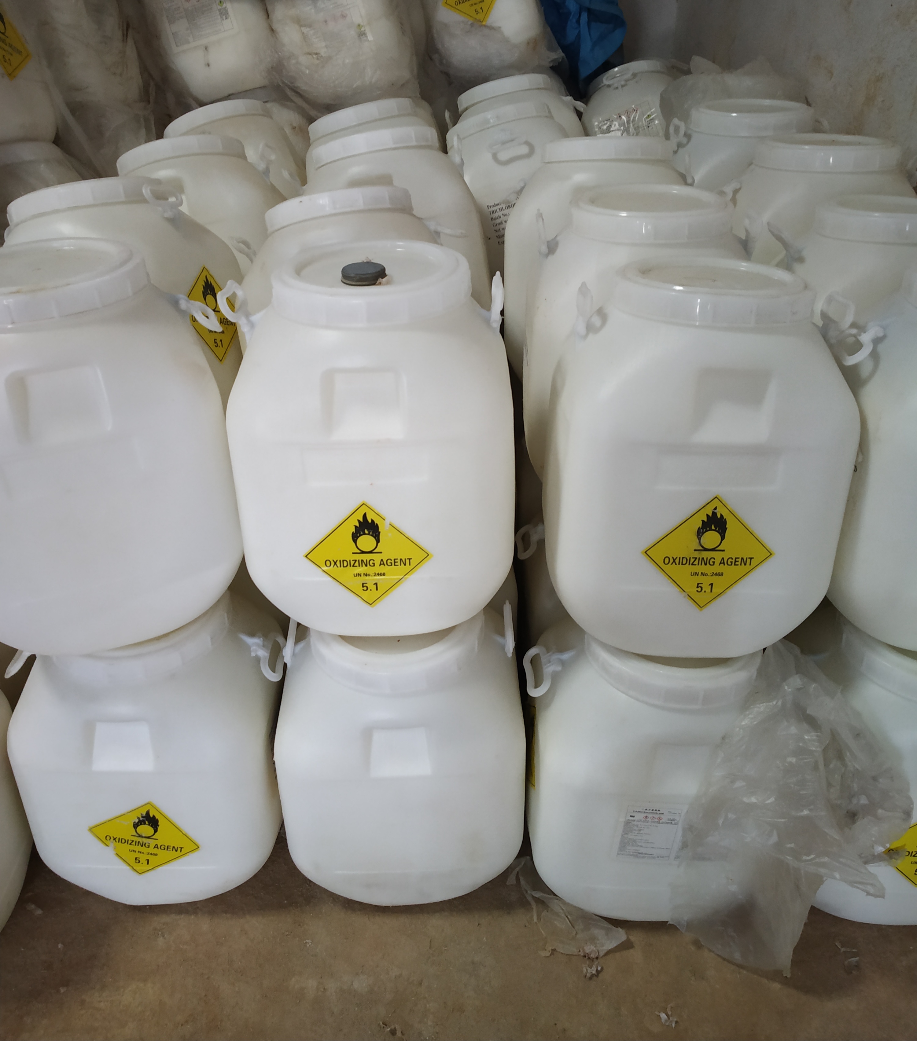 TCCA 90 (POOL CHLORINE) - 50 KG CAN TCCA 90 (POOL CHLORINE) - 50 KG CAN