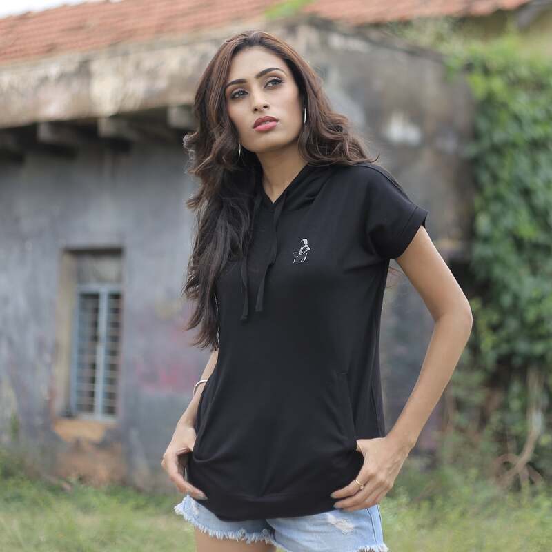 Being Winged - Hooded Top with extended shoulders (Black)