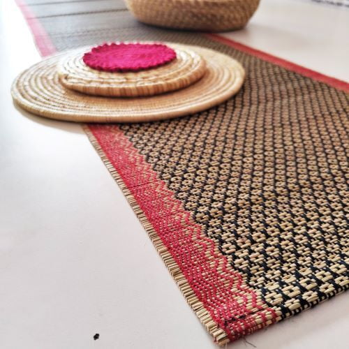 Black Honey Comb Runner Black Honey Comb Runner