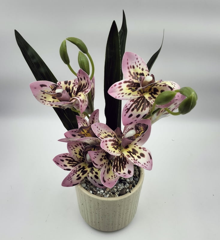 Petite Floral Pot (3" X 11")