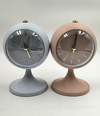 MUlti-color round clock Roman