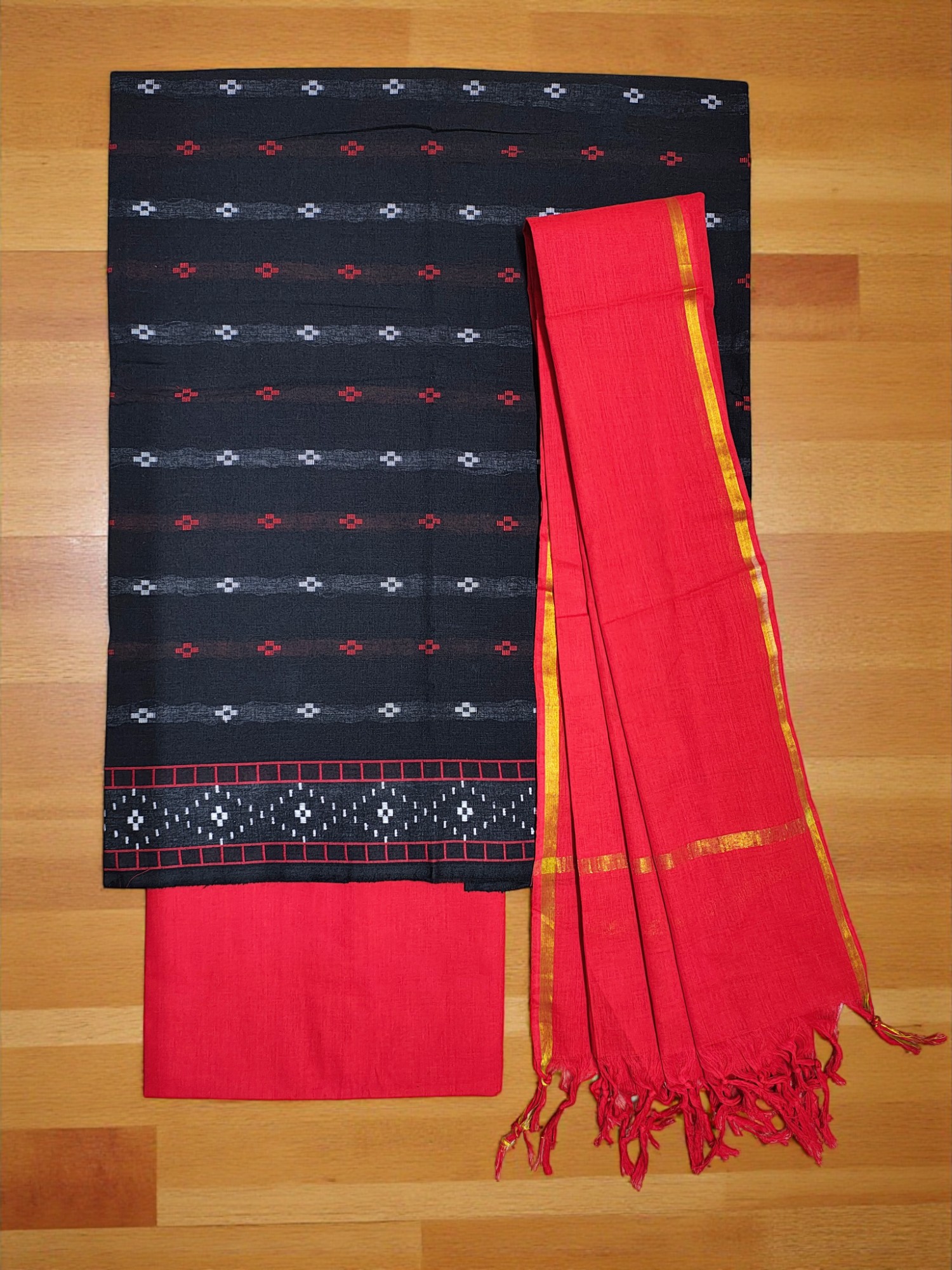 Red & Black Mangalagiri Cotton Dress Materials for Women