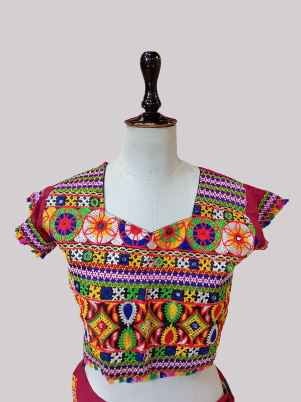 Premium Navratri Kutchi Embroidered Chaniya Choli Set D.More choli