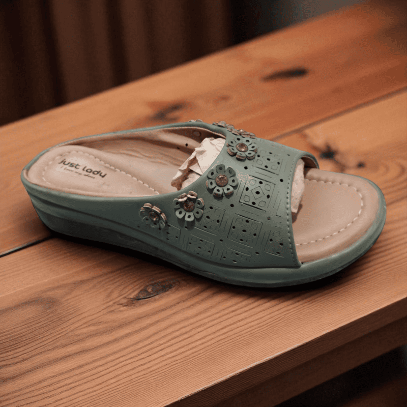 Elegant Green Floral Ladies Sleeper | Soft & Stylish Daily Wear