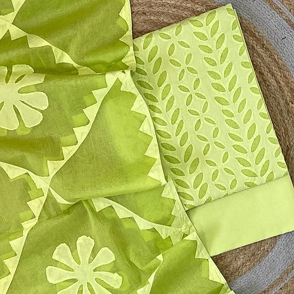 Handcrafted Barmeri Applique Cut-Work Unstitched Suit Set | 1016