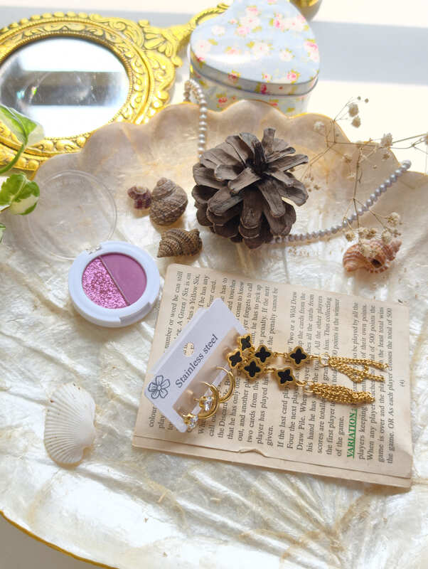 Midnight Clover Earrings