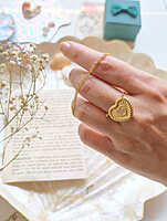 Golden Amour Necklace