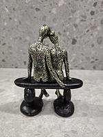 Romantic Couple Figurines Sculpture-01