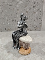 Romantic Couple Figurines Sculpture-02