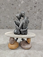 Romantic Couple Figurines Sculpture-02