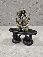 Romantic Couple Figurines Sculpture-03