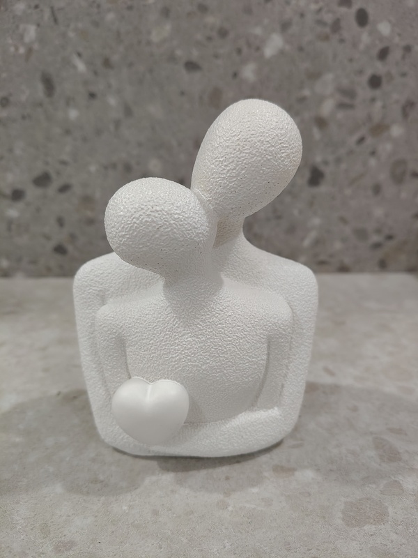 Happy love couples with heart hold posture showpiece Figurine