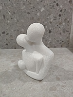 Happy love couples with heart hold posture showpiece Figurine