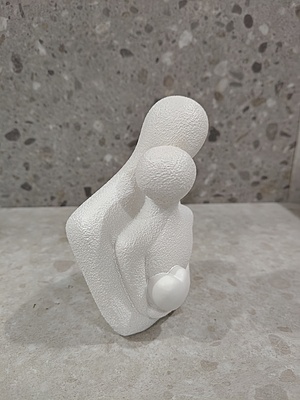 Happy love couples with heart hold posture showpiece Figurine