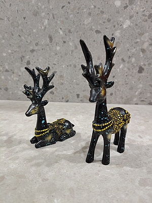 Christmas Reindeer Resin Sculpture Deer Figurine Statue