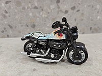 1:18 Scale Custom "Speed" Series Cruiser Motorcycle