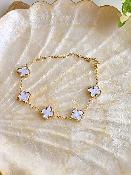 Ivory Bloom Bracelet
