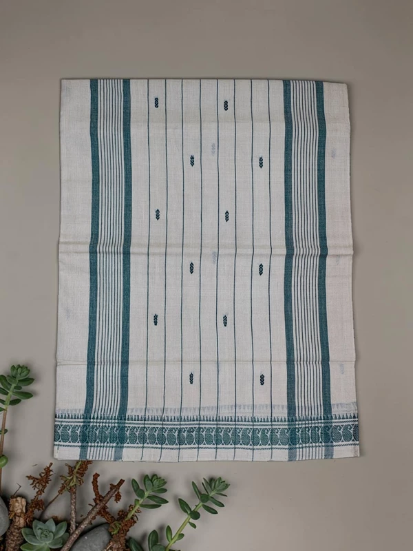Ivory & Green Narayanpet Handloom Cotton Saree without Blouse Piece