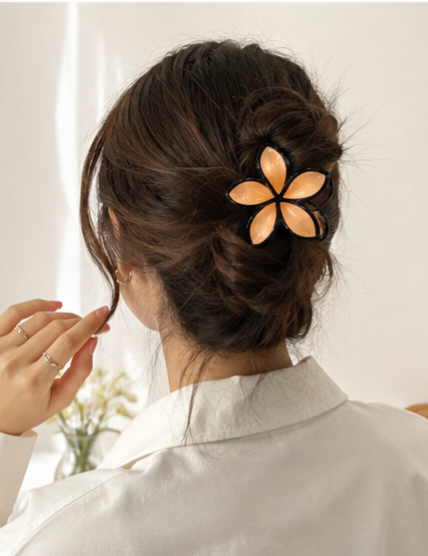 Resin Flower Hair Clip Set with Black Outline
