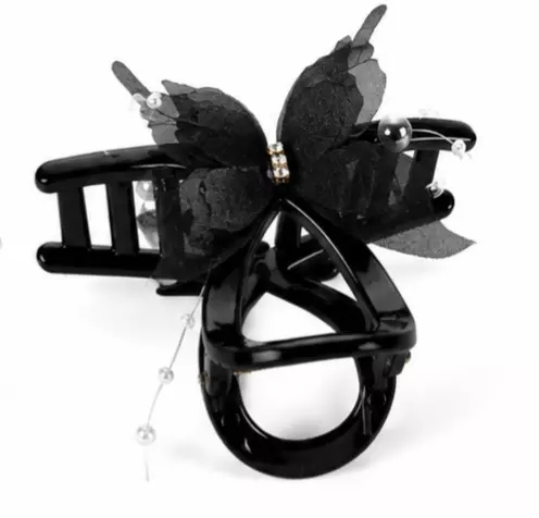 Butterfly Pearl Hair Claw Clips for Women and Girls – Decorative Hairbands