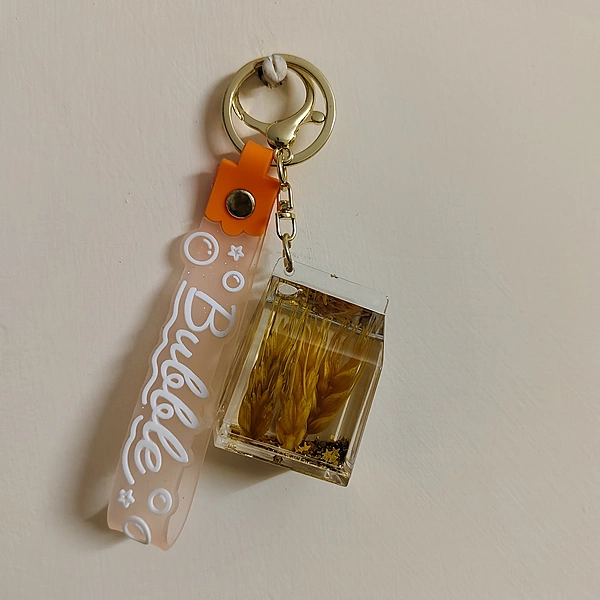 Golden Wheat ! Water Glitter Key Chain
