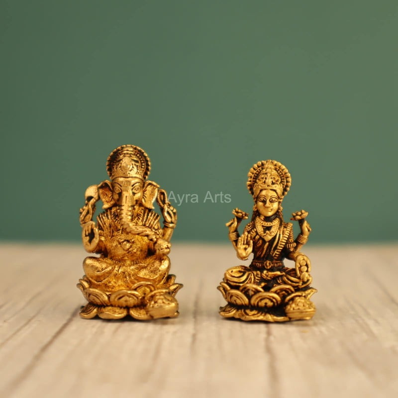 Premium Light Weight Lakshmi Ganesh Idols Pair - 1 Inch Height