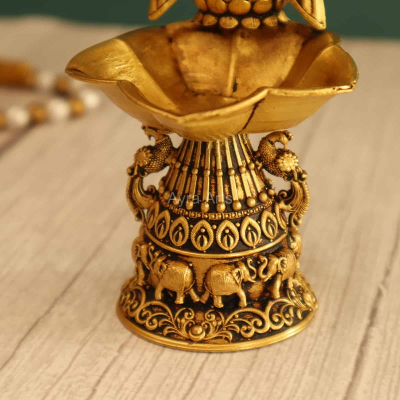 Premium Light Weight Lakshmi Bajali Diya - 5 Inch Height