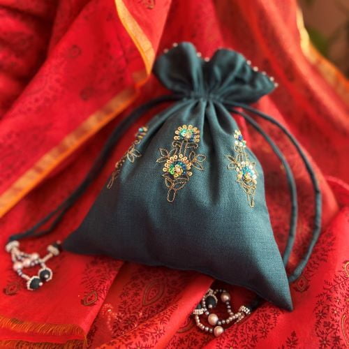 Zardozi Solid Base Potli Bag Zardozi Solid Base Potli Bag