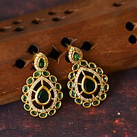 enamel green stone with unique doller 3/4 neck piece