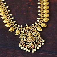 Mango Design neckpiece