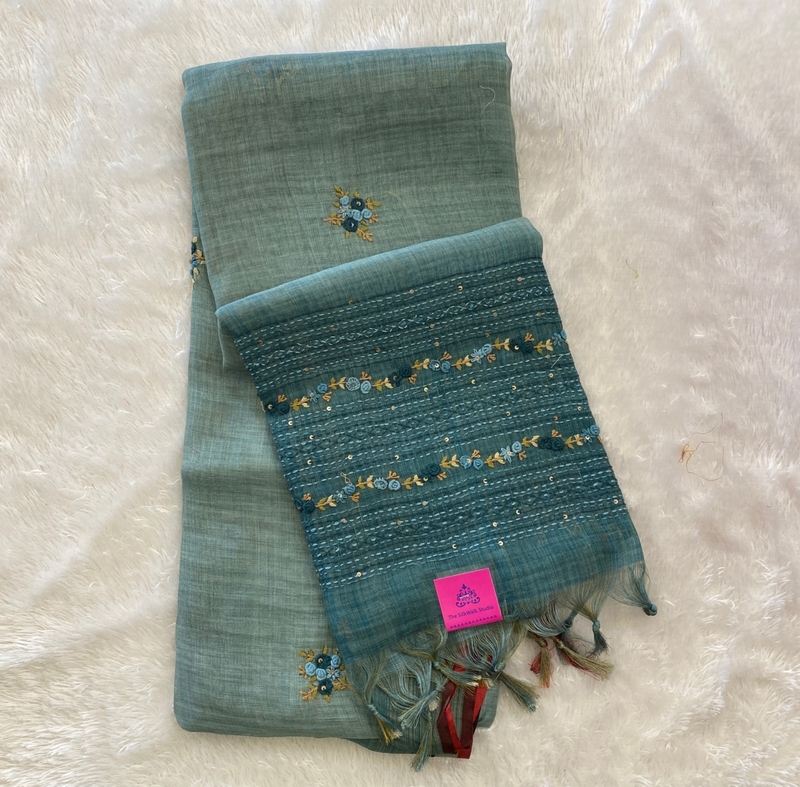 Saanvi - The Linen French Knot Saree with Heavy Blouse SWS127