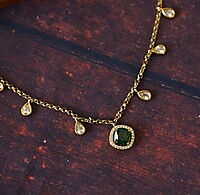 Unique design Rose gold finished neckpiece - Oval design