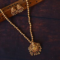lakshmi pentant ball chain