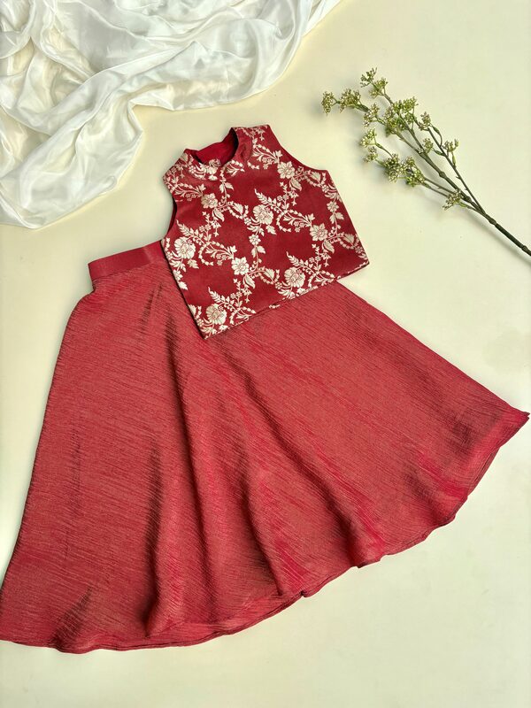 Scarlet Blossom Brocade Sil Set