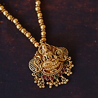 lakshmi pentant ball chain