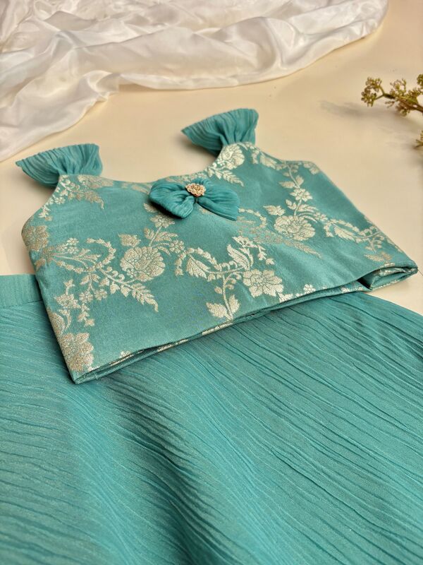 Aquateal Bow Brocade Silk Set