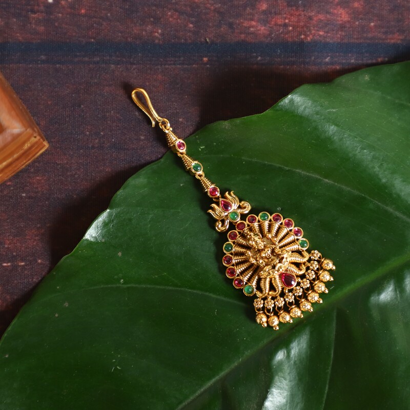 trendy lakshmi design Tikka