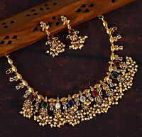 Navarathana neckpiece