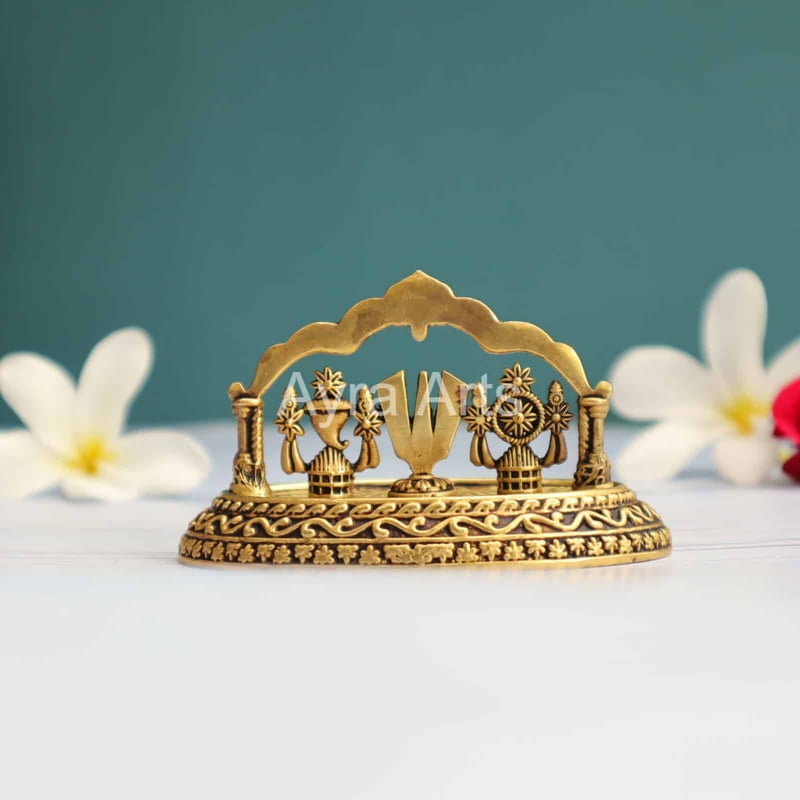 Light Weight Shank Chakra Namah