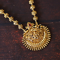 ANTIC LEXMI ROUND BALL  neckpiece