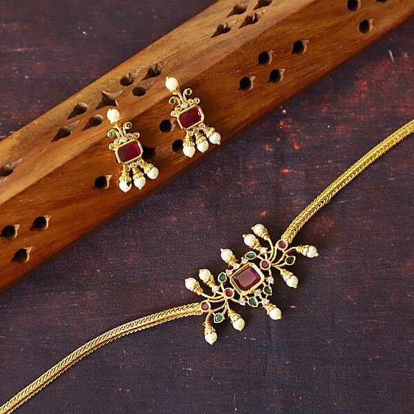 moon kemp stone attigai type neck piece