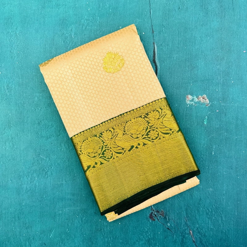 Dial White Kanchipuram with Drama Green