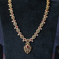 Elegant haram with earrings