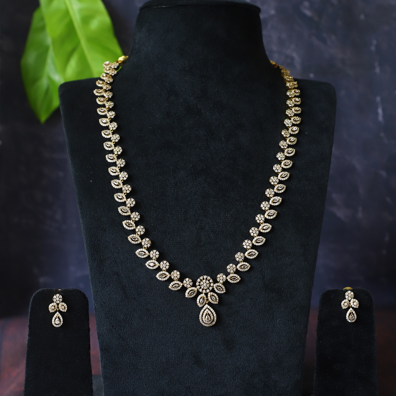 flower with leaf design with ad stone long Haram