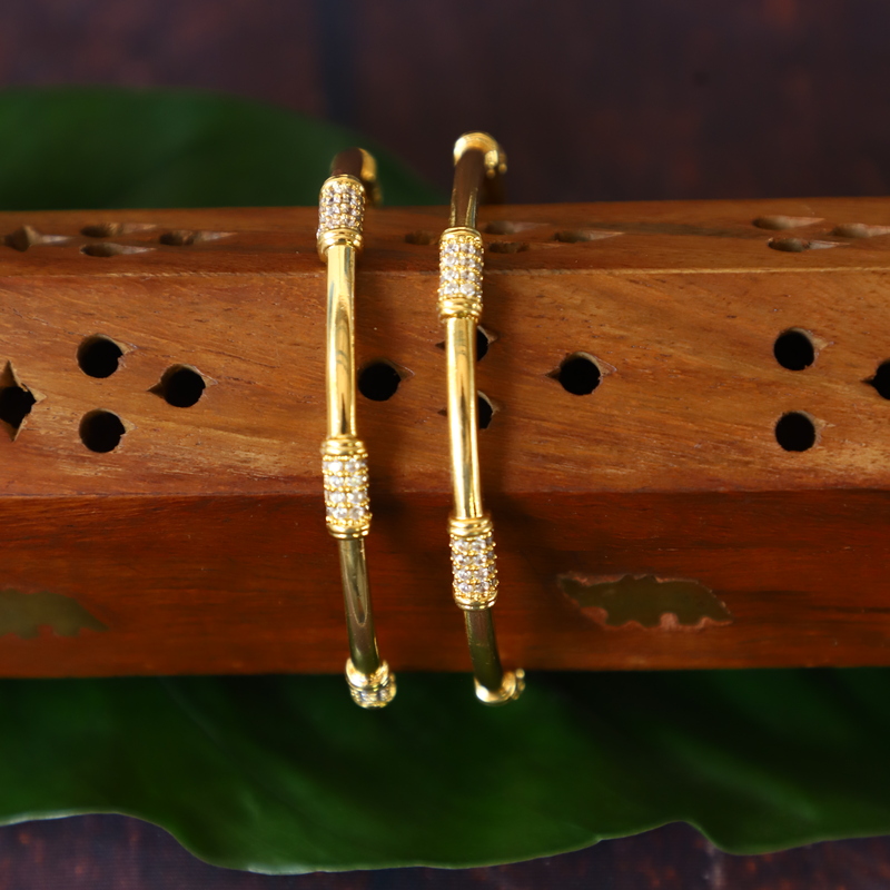 beautiful stone regular use bangle